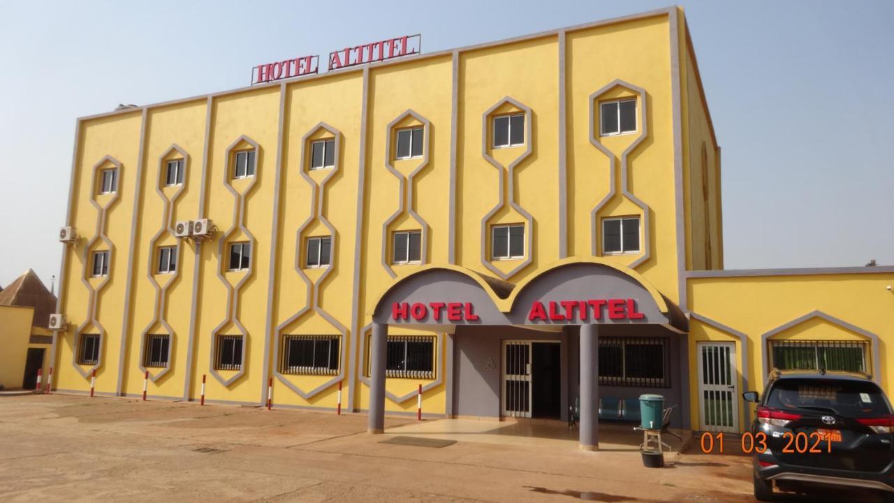 Hotel Altitel バフーサム エクステリア 写真