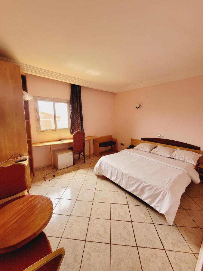 Hotel Altitel バフーサム エクステリア 写真